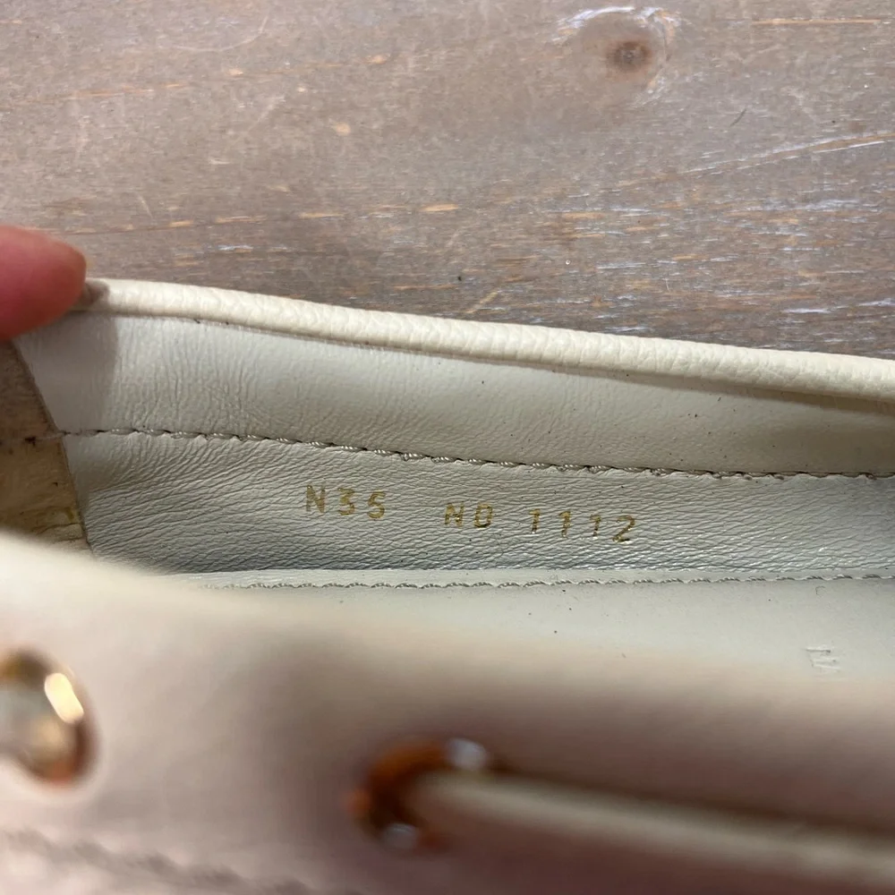 Auth Louis Vuitton Cream Monogram Embossed Leather Gloria Loafers Size 35 US 4.5